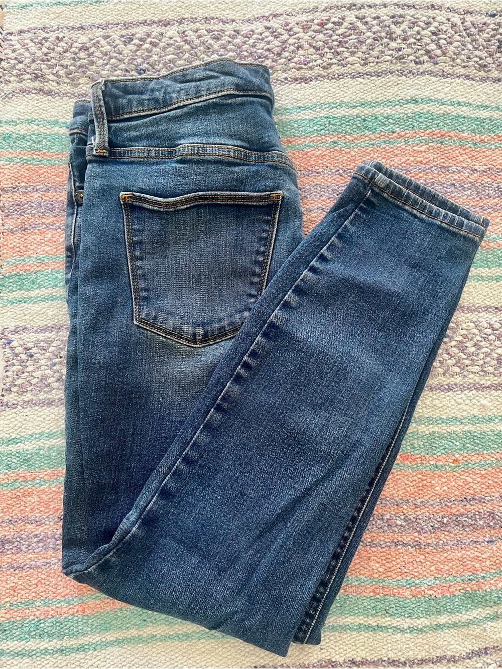Universal Thread Women's Dark Blue Skinny Jeans